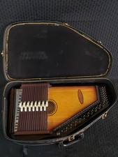 344588 - ChromaHarp Auto Harp W/ Carry Case