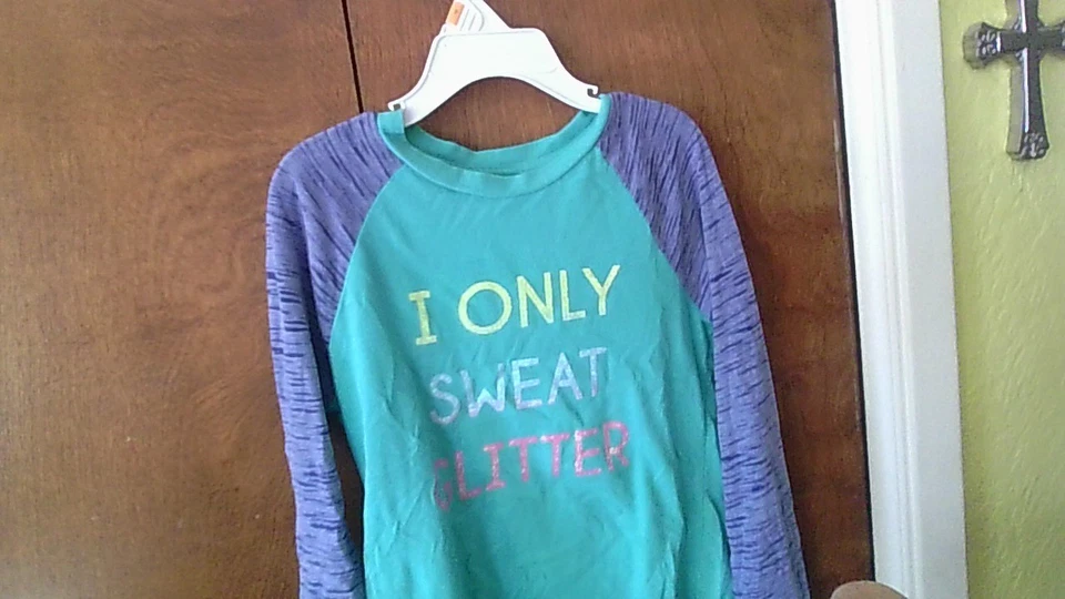Camisa Danskin Now Girls 6/6X "I Only Sweat Glitter" Ligera Larga Slv Colorida DIVERTIDA Foto 3 de 4