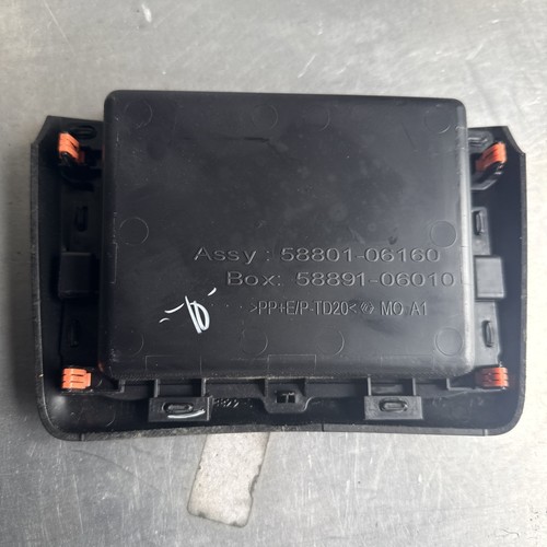 2015-2017 TOYOTA CAMRY LE CENTER CONSOLE INSERT STORAGE OEM 58801-06160 - Picture 3 of 3