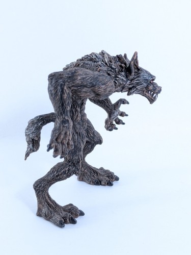 Werewolf Figure 2017 Lycanthrope Mythical Fantasy Figurine Toy Safari Ltd - Picture 3 of 9