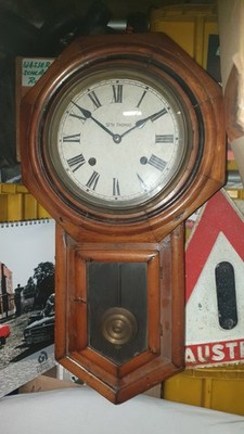 Antike Seth Thomas Wanduhr Octagon Regulatur Schoolhouse Clock ca. 1900 Sammler