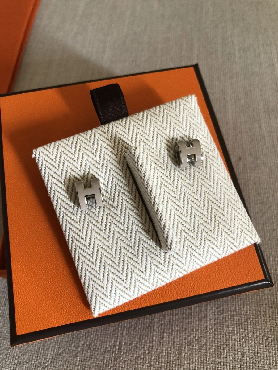 Hermes store earrings h