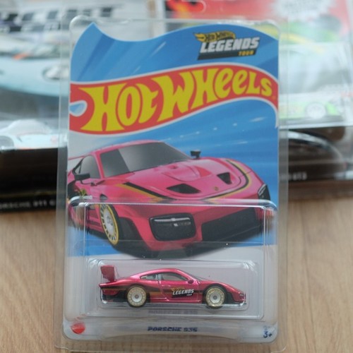 Porsche 992 GT3 R and Porsche 911 GT3 and 935 Legends Tour Hot Wheels 2025 - Picture 7 of 7
