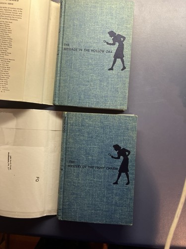 11 Vintage Nancy Drew Books (HCDJ, White Spines) SEE DESCRIPTION - Picture 12 of 24