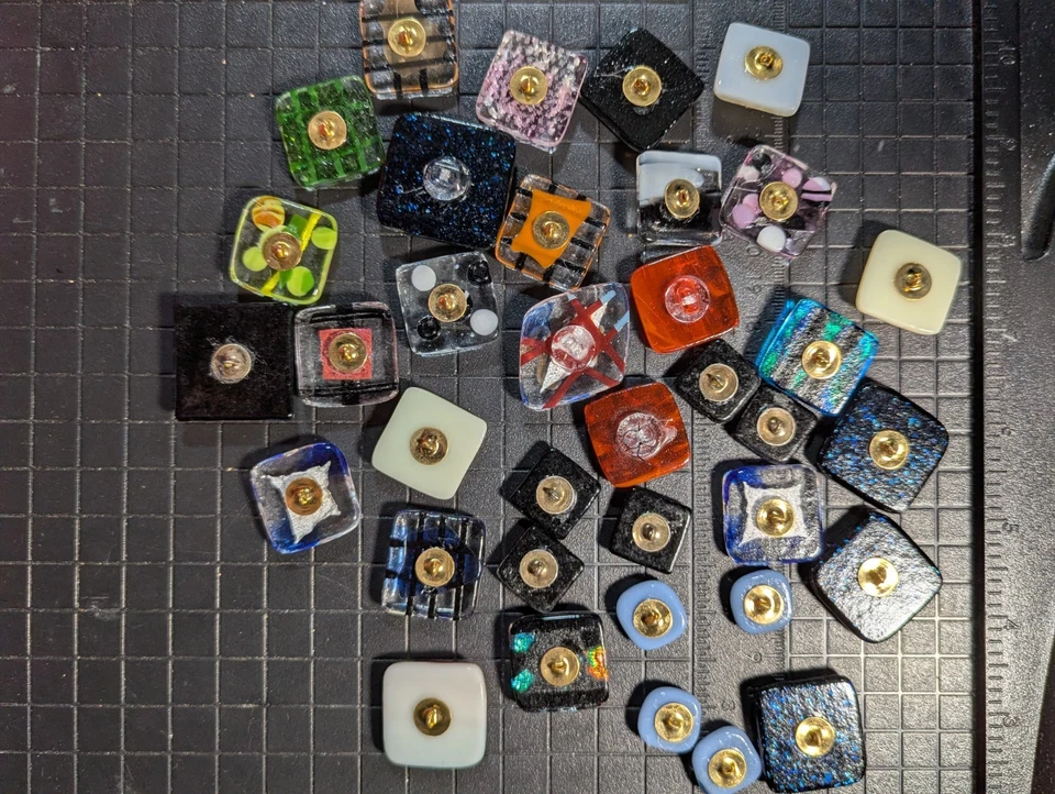 Lot B. Fused Glass Buttons, Handmade, brass and glass shanks, Mixed Sizes,  - Image 2 of 3