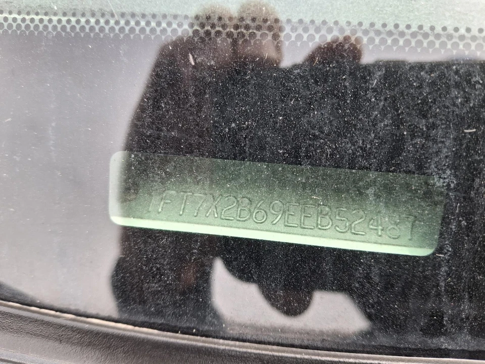 二手暖通空调鼓风机电机 适合:2014 年福特 F250SD 拾音器 A 级 — 第 3/4 张图片