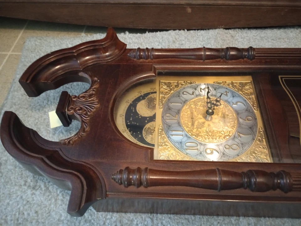 Howard Miller - Image 3 of 4