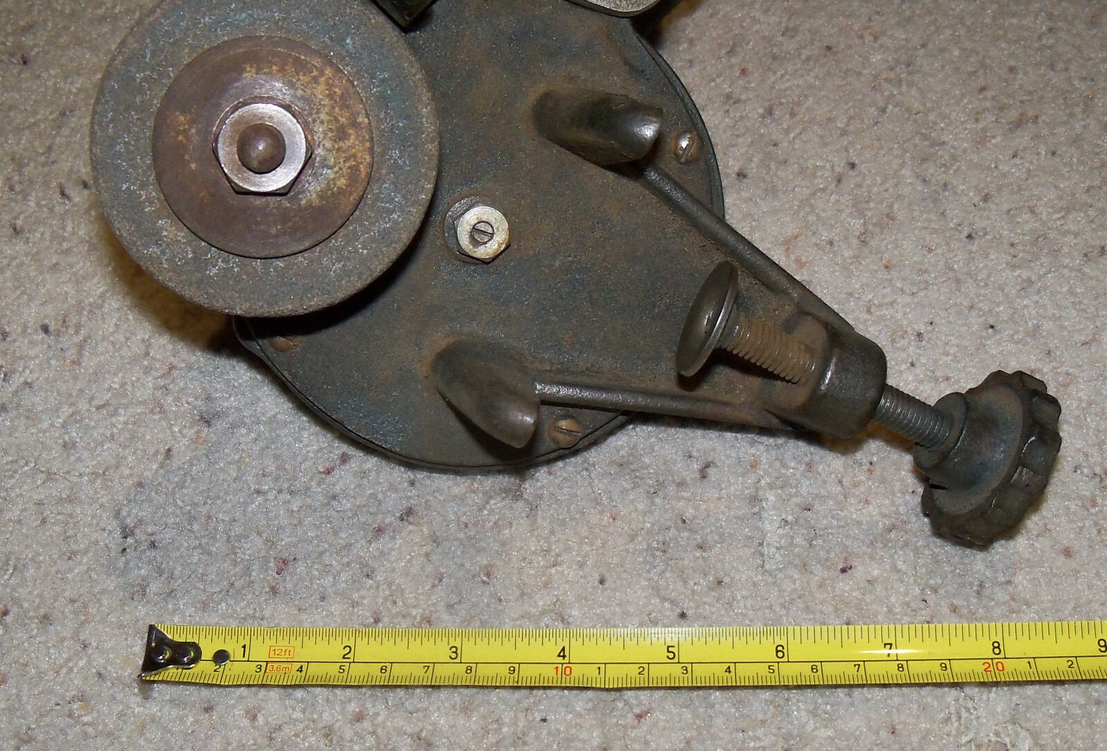 RARE VINTAGE CRAFTSMAN HAND CRANK BENCH MOUNT GRINDER, GRINDING WHEEL