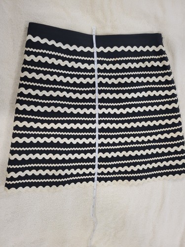 Vintage Michael Kors Made in Italy Designer Mini Skirt Black & White Size 8 - Picture 5 of 15