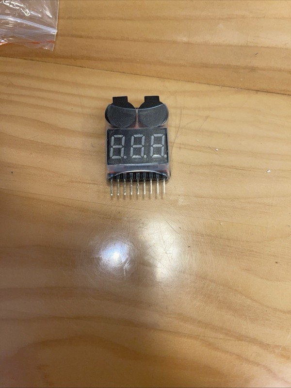 LI-PO BATTERY VOLT METER & LOW VOLTAGE AALARM 1 - 8S
