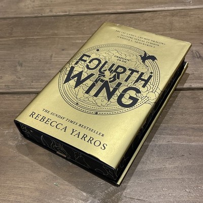Damaged Fourth Wing Sprayed Edges Waterstones Exclusive Edition Rebecca Yarros