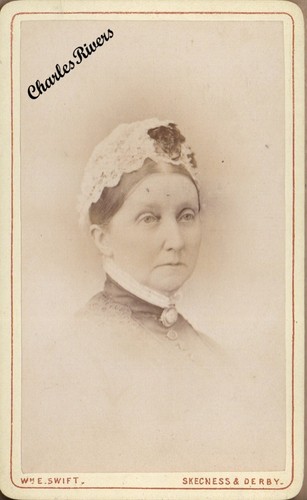 SKEGNESS / DERBY 1883 CDV LADY IN LACE CAP STYLE BONNET VICTORIAN FASHION