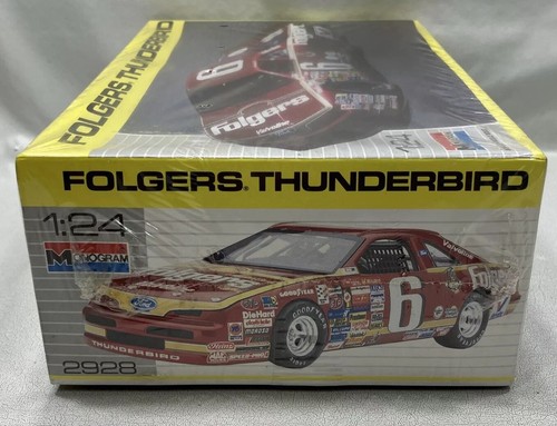 ๐ Monogram #6 Mark Martin Folgers Thunderbird 1:24 Model Kit #2928 - Picture 5 of 7