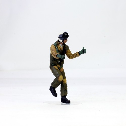 PreSale Big Set US Navy Pilot & 02 Deck Crews 1:32 Pro Built Model - Picture 8 of 19