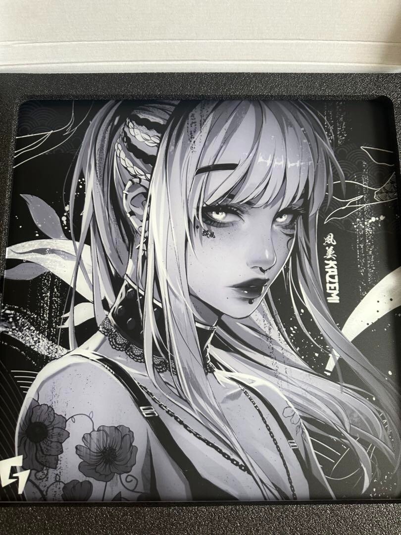 GLSSWRKS Kazemi Premium Glass Mousepad Dark 490x420mm Japan GLSSWRKS Kazemi Premium Glass Mousepad Dark 490x420mm Japan