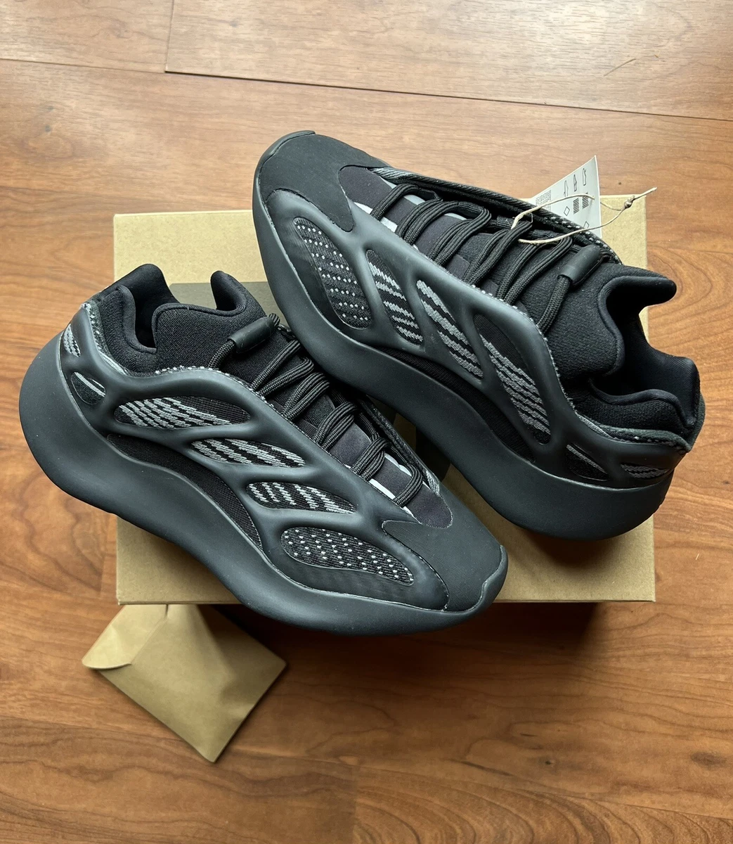 Yeezy 700 3v 2025