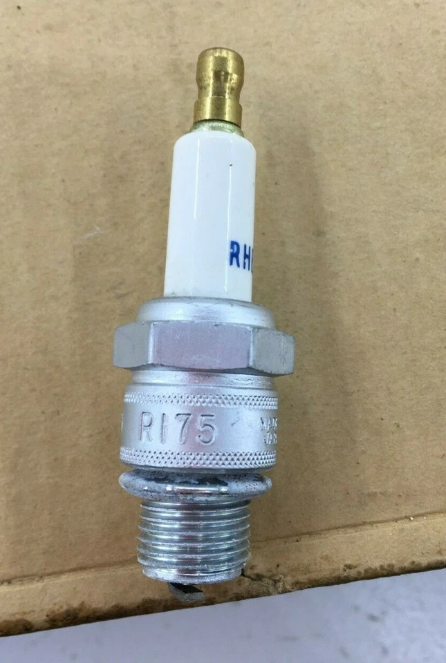 100PK BUJÍA RHELCO R175 MOTO ASM 100, 90CC DUCATI 865CC 900GTS Foto 4 de 4