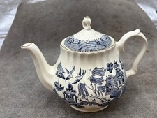 VINTAGE CHURCHILL ROMANIAN GEORGIAN SHAPE BLUE WILLOW LIDDED TEA PITCHER