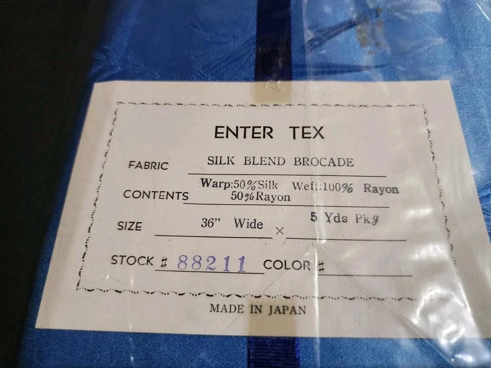 Tela de mezcla de seda BROCADE 50 % seda 50 % rayón 100 % trama. Foto 3 de 4