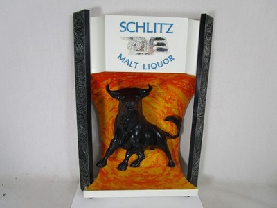 Vintage Schlitz Beer Malt Liquor 3D Bull Figure Plastic Beer Sign