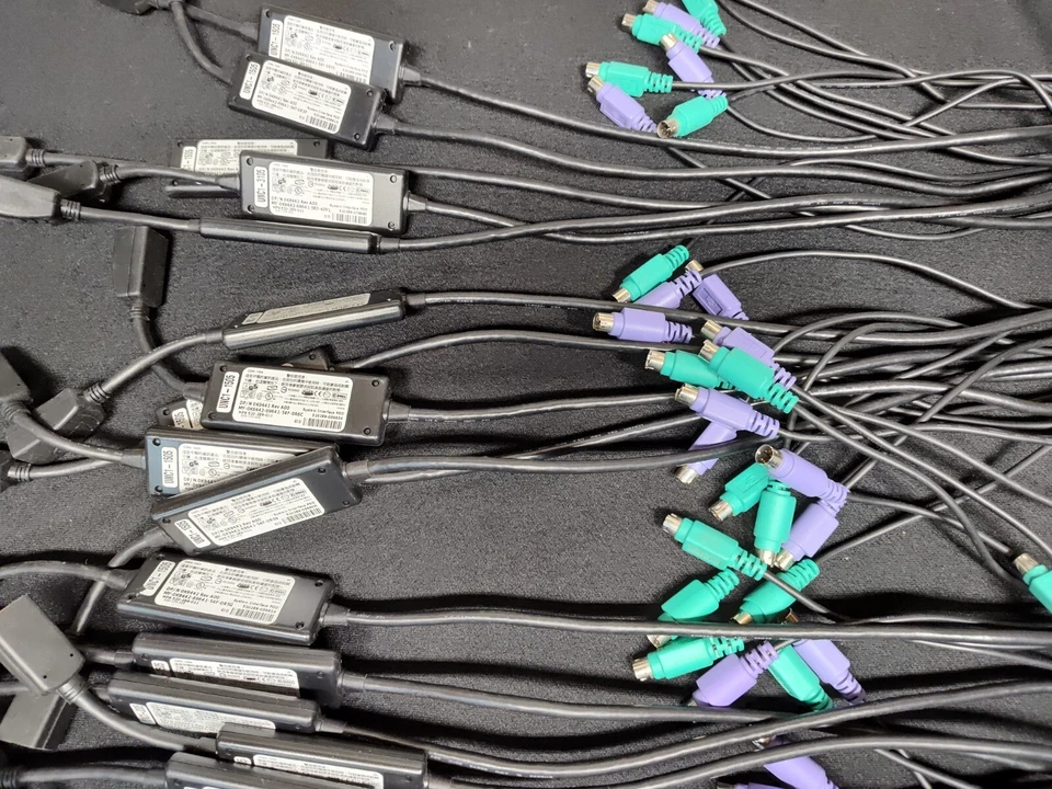 Lot of 25 Dell System Interface Pod 520-289-011 - Image 3 of 4