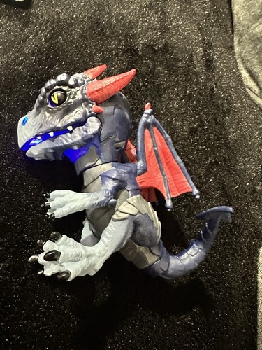 Fingerlings Untamed Shockwave Dragon Light Up Interactive Pet 2018 WowWee Toy