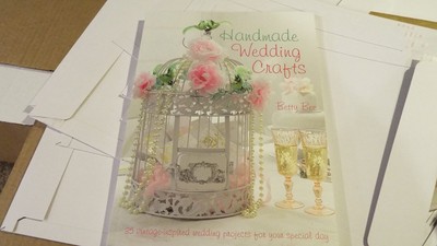 Handmade Wedding Crafts: 35 Vintage-Inspired Wedding Projects for Your Speci...