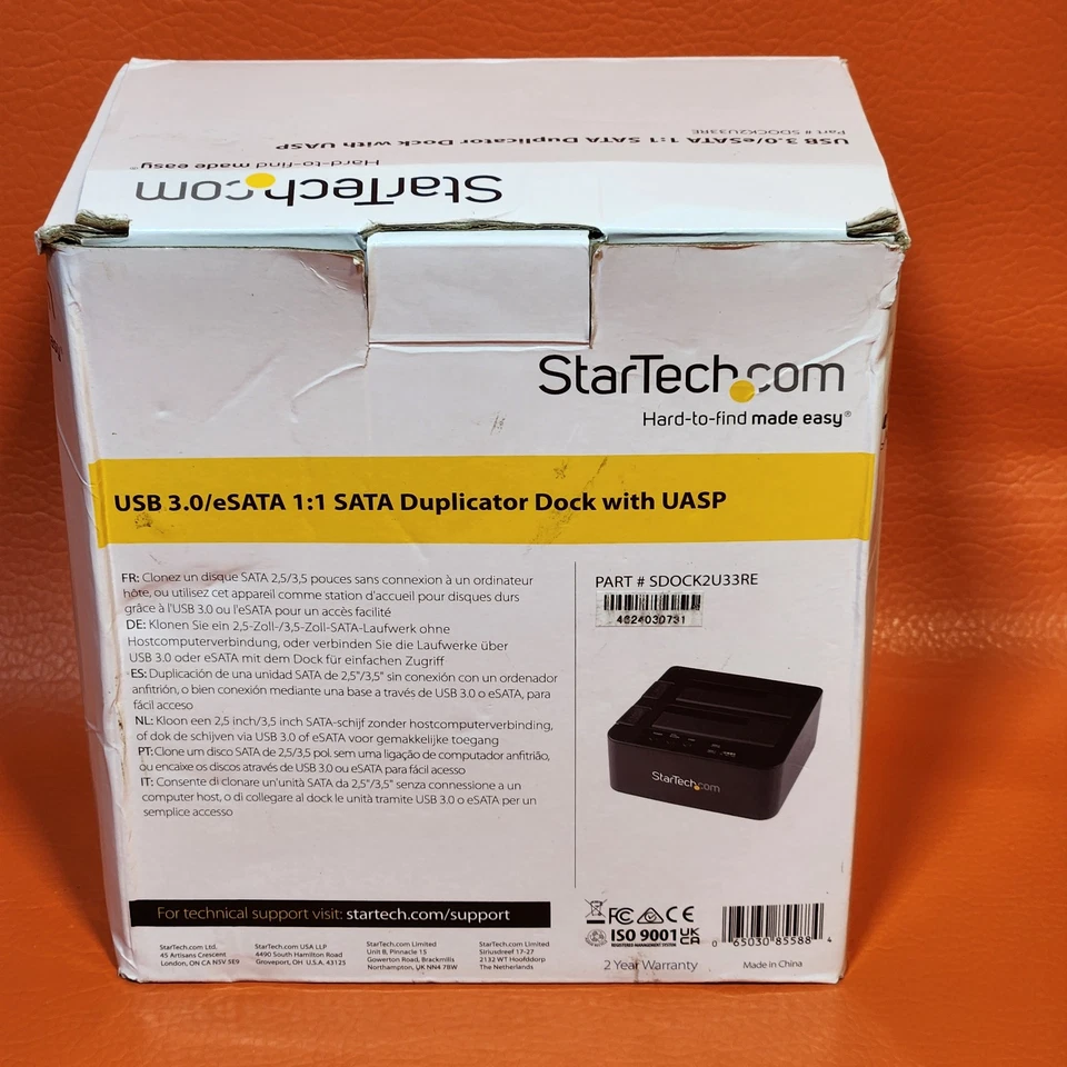 StarTech USB 3.0 eSATA Duplicator Dock For 2.5" And 3.5" SATA SSD And HDD Drives - Image 2 of 4