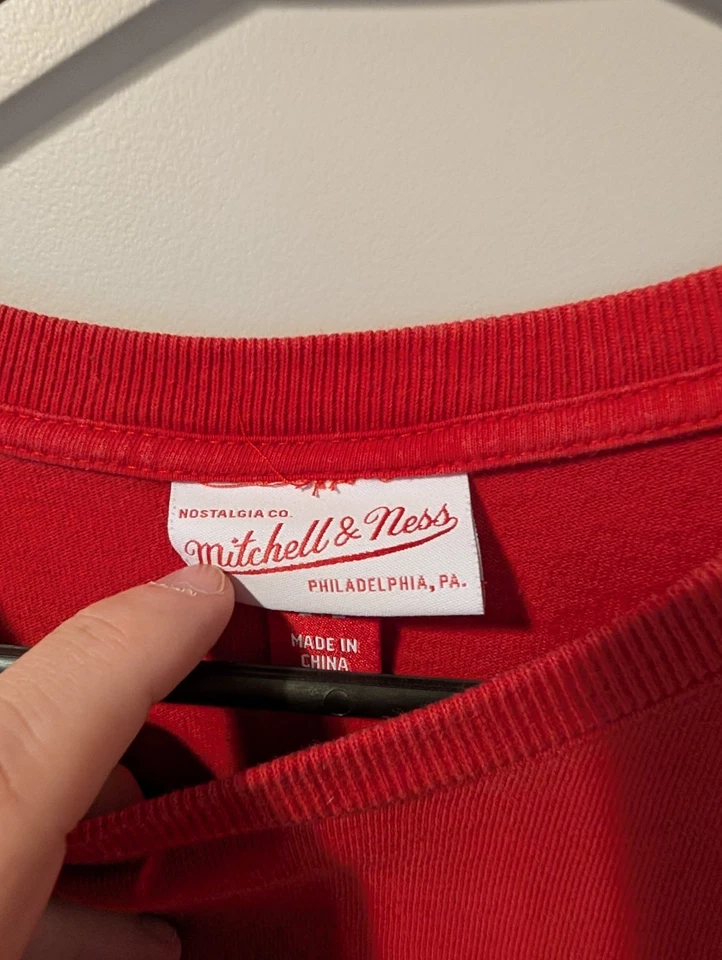 Mitchell & Ness NBA Toronto Raptors Men's Medium Short Sleeve Crew Neck T Shirt - Image 4 of 4