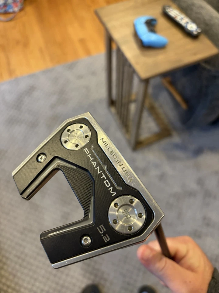 Putter Scotty Cameron 2024/2025 Phantom 5.2 34" eje KBS y original como nuevo Foto 3 de 4