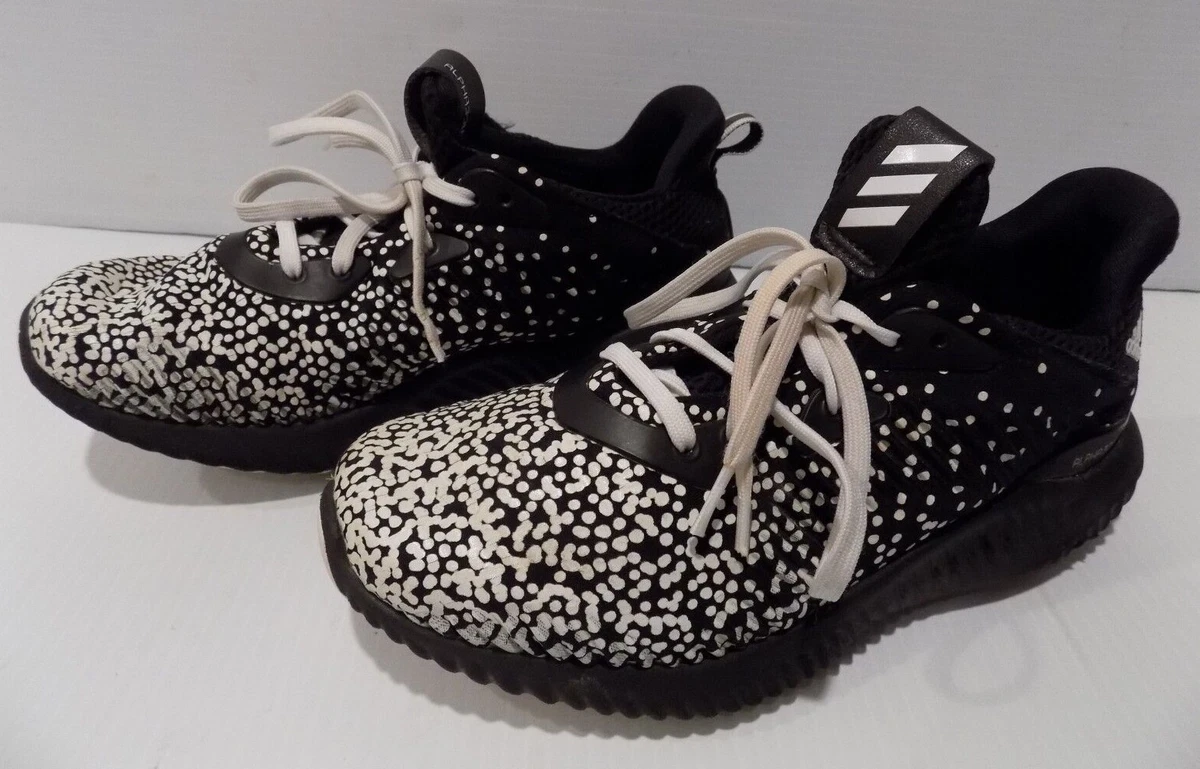 Alphabounce black and white deals dots