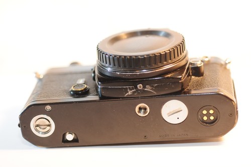 Nikon FE black 35mm Film analog SLR camera body ONLY working meter shutter - Picture 5 of 8