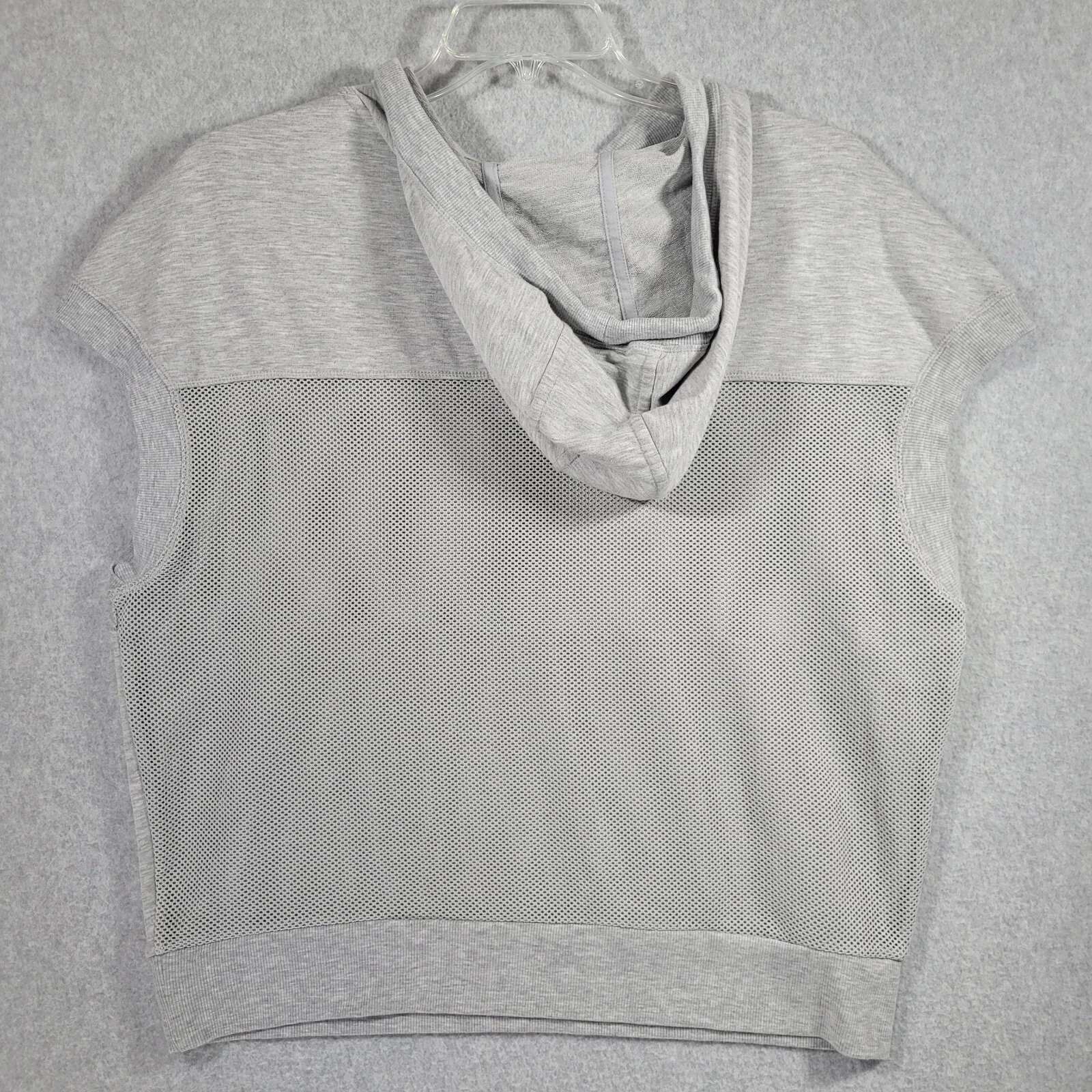 yogalicious hooded mesh insets sleeveless shirt