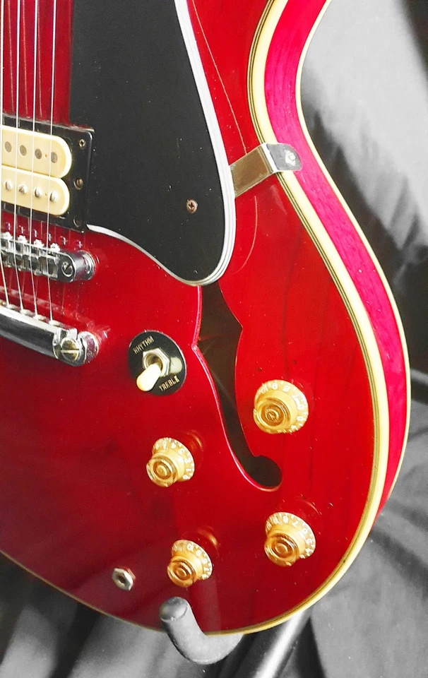 E-Gitarre MAISON SA-355 Halbresonanz-Gitarre HH Cherry Red Vintage TOP Zustand - Bild 2 von 4