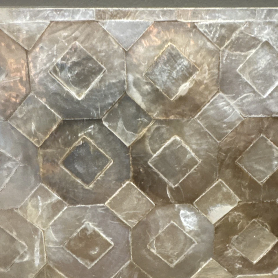 Espejo de pared Capiz Shell blanco beige nacarado geométrico 16" Foto 3 de 4