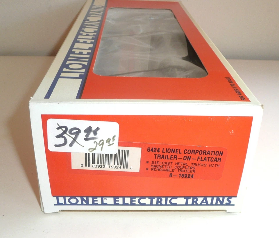 Lionel 16924 Flatcar w/Lionel Trailer  New - Image 3 of 3