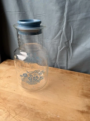 Vintage Pyrex Cornflower Country Blue Glass Juice 2 Qt Carafe W/ Lid
