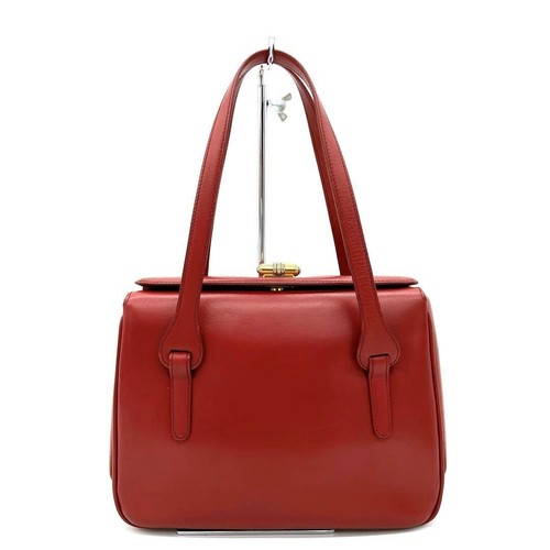 Gucci Red Leather Turn Lock Handbag Shoulder Bag Gold Hardware Self Standing