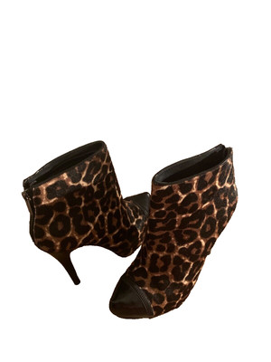 MichaelKors hair caft ankles boots size 6.5 M color dark brown black  leopard