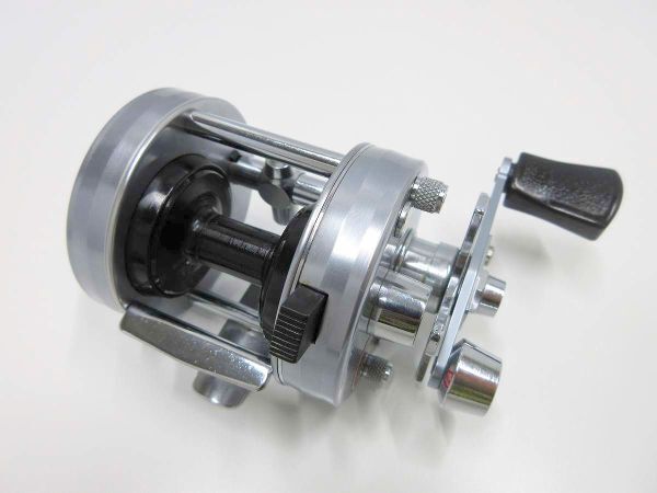 ABU Ambassadeur 2500C 77 years Bait Reel Fishing /AT5994/14 ABU Ambassadeur 2500C 77 years Bait Reel Fishing /AT5994/14