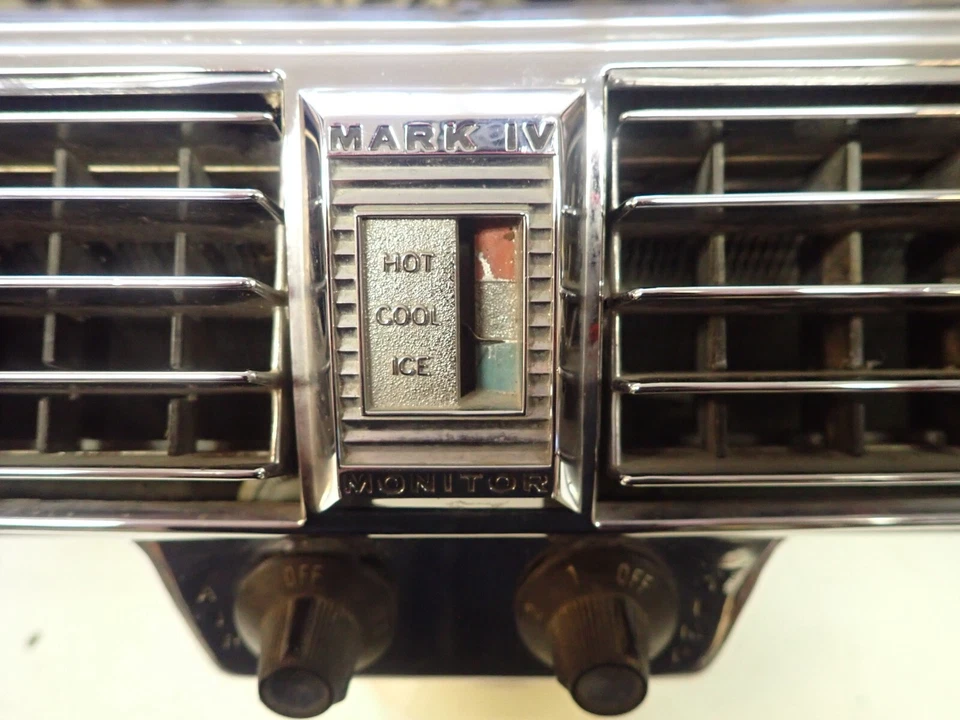Aire acondicionado bajo tablero Mark IV de colección 1964 1965 Ford Thunderbird/Mostang Foto 3 de 4