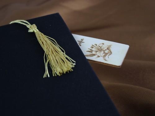 Personalised Wooden Engraved Bookmark for Teacher Gift - Picture 4 of 5