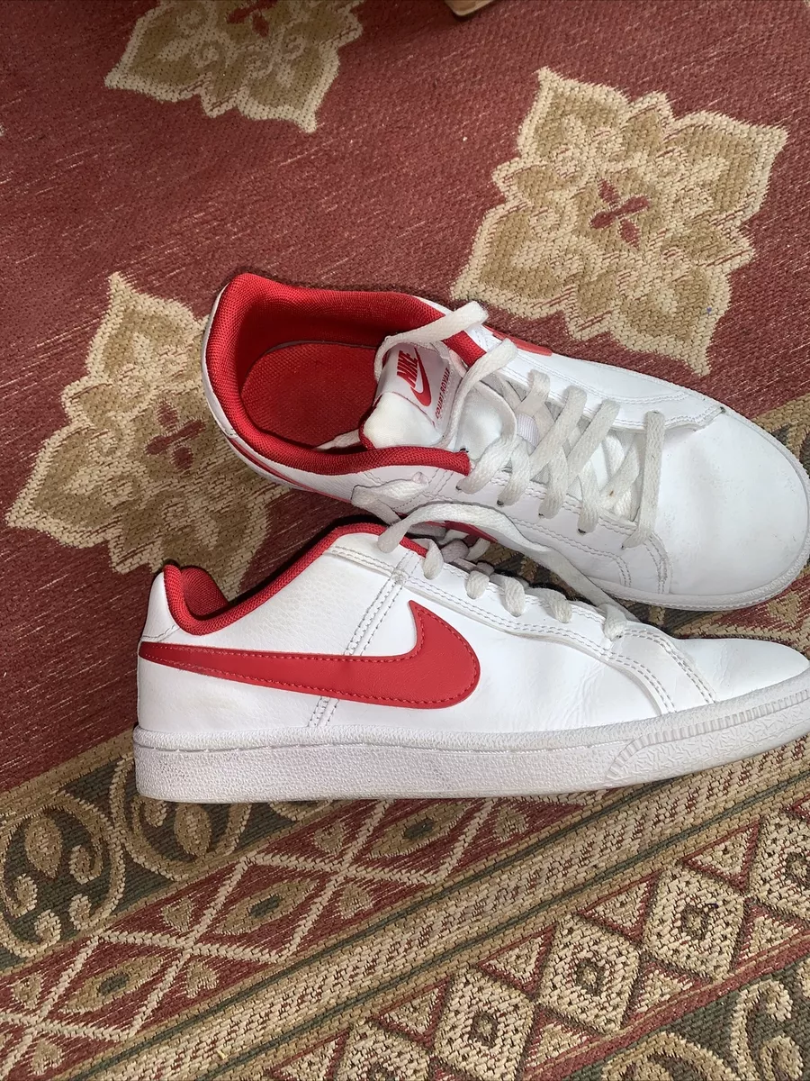 Nike court royale clearance trainers white