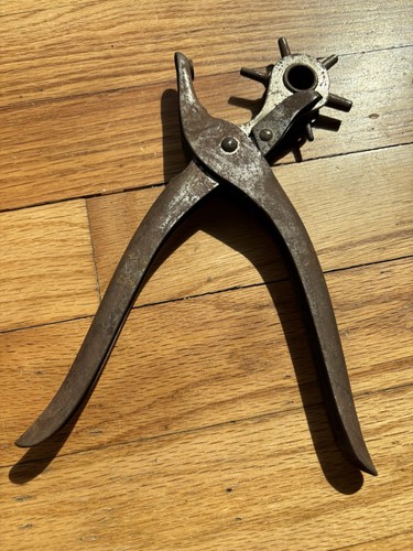 Sargent and Co Revolving Leather Hole Punch 6 Hole Size Made USA Vintage