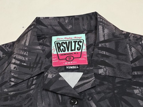 Camicia RSVLTS Dark Hawaiian Tropical manica corta Kunuflex Camp taglia small - Foto 7 di 15