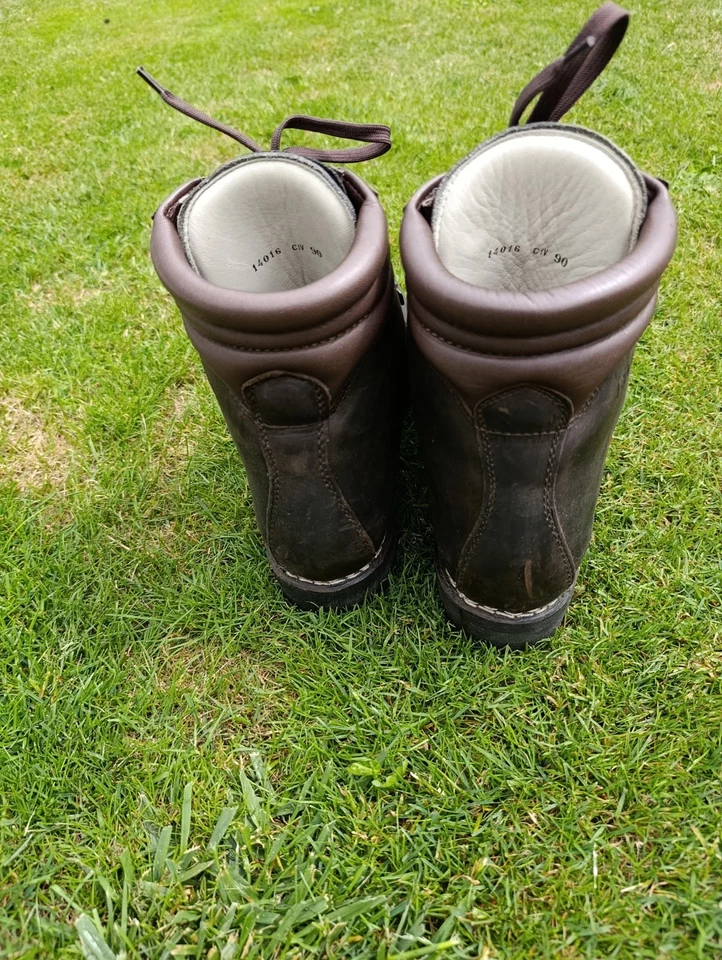 Meindl Perfekt 43 Bergstiefel Wanderschuhe braun zwiegenäht (UK 9) Hanwag - Bild 2 von 4