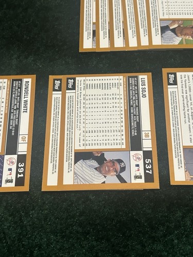 Topps 2002 Series New York Yankees Bulk Baseball Card Lot (10 Players) 23 Cards - Picture 21 of 23
