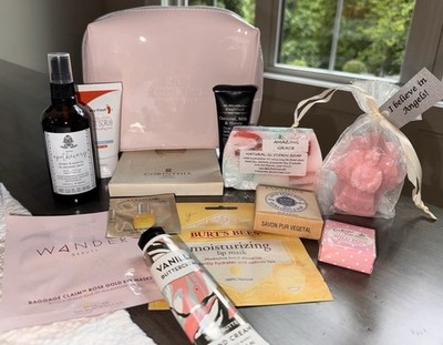 NEW Kylie Cosmetics - Kylie Jenner Make-Up Bag & Misc Lot Of Goodies!   
