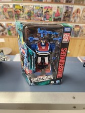 Transformers Earthrise War For Cybertron Smokescreen. Mint