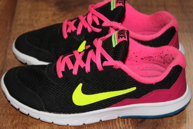 ladies trainers very